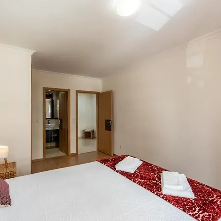 Apartamento Luminoso Proximo Da E Da Marina Lejlighed