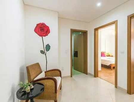 Apartamento Luminoso Proximo Da E Da Marina Lejlighed