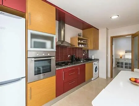 Apartamento Luminoso Proximo Da E Da Marina Lejlighed